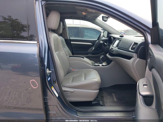 5TDKKRFH4FS058123 Toyota Highlander Xle V6