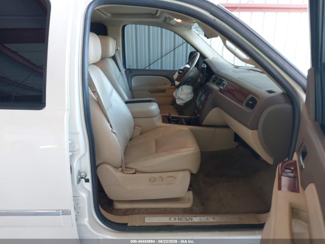 Продажа на аукционе авто 2010 Chevrolet Tahoe Ltz, vin: 1GNUCCE08AR196793, номер лота: 45454994