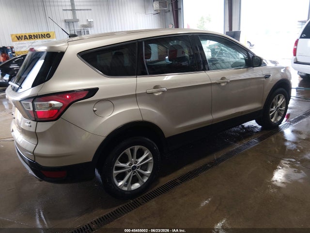Ford ESCAPE SE 2017 1FMCU9GD1HUE18503 Image 4