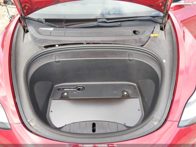45455007 :رقم المزاد ، 5YJ3E1EB0JF064315 vin ، 2018 Tesla Model 3 Long Range/performance مزاد بيع