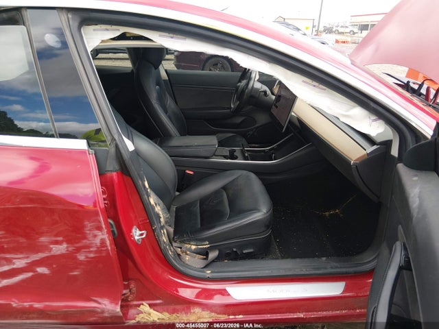 45455007 :رقم المزاد ، 5YJ3E1EB0JF064315 vin ، 2018 Tesla Model 3 Long Range/performance مزاد بيع