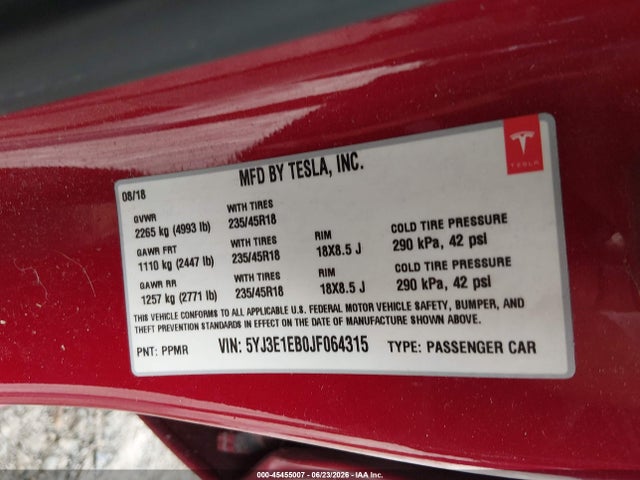 45455007 :رقم المزاد ، 5YJ3E1EB0JF064315 vin ، 2018 Tesla Model 3 Long Range/performance مزاد بيع