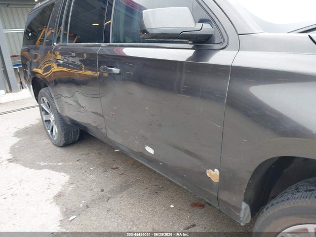 45455051 :رقم المزاد ، 1GKS2HKJ1HR370232 vin ، 2017 Gmc Yukon Xl Denali مزاد بيع