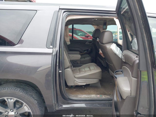 45455051 :رقم المزاد ، 1GKS2HKJ1HR370232 vin ، 2017 Gmc Yukon Xl Denali مزاد بيع