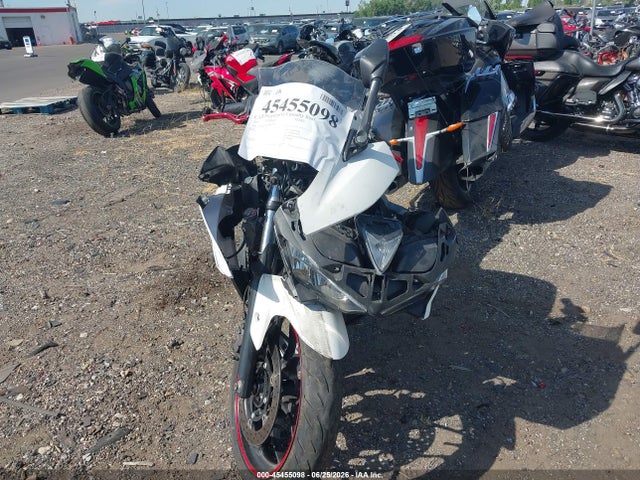 Yamaha Yzfr3 A 2017 MH3RH15Y7HK002852 Image 5