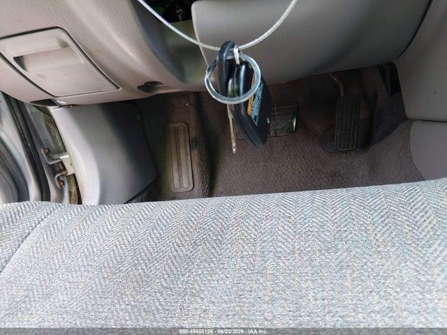 45455136 :رقم المزاد ، JF1SF63542H741585 vin ، 2002 Subaru Forester L مزاد بيع