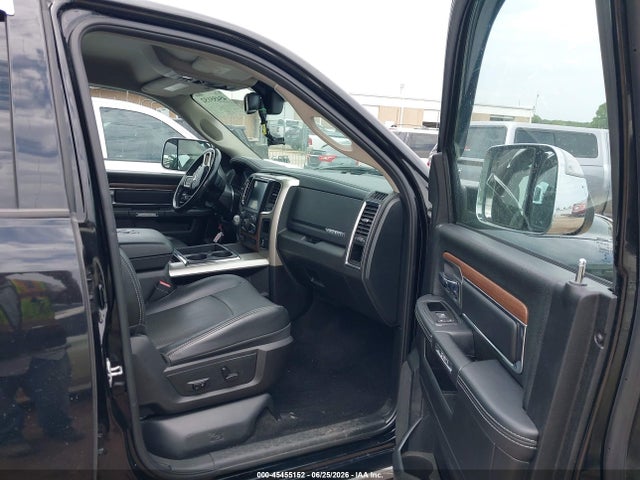 45455152 :رقم المزاد ، 1C6RR7NM9FS524110 vin ، 2015 Ram 1500 Laramie مزاد بيع