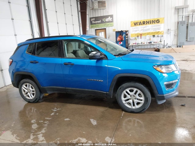 3C4NJDAB0JT422803 Jeep Compass Sport 4x4