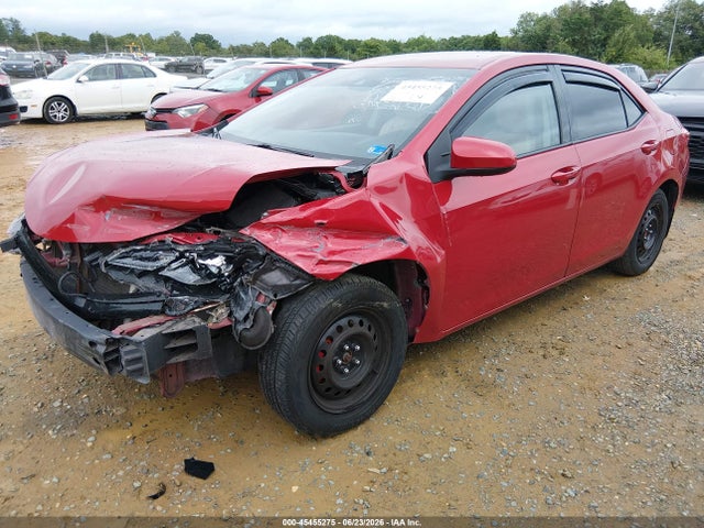 Toyota COROLLA LE 2018 5YFBURHE4JP782876 Image 2