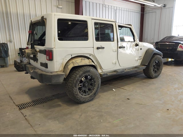 1C4BJWDG9HL615494 Jeep Wrangler Unlimited Sport