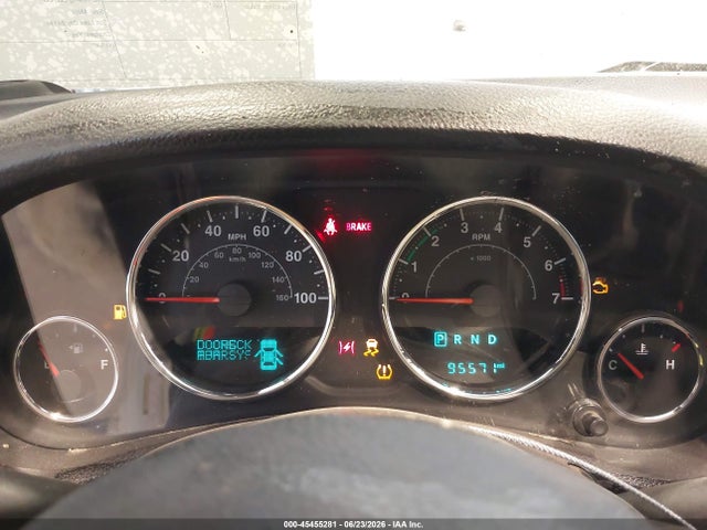 1C4BJWDG9HL615494 Jeep Wrangler Unlimited Sport