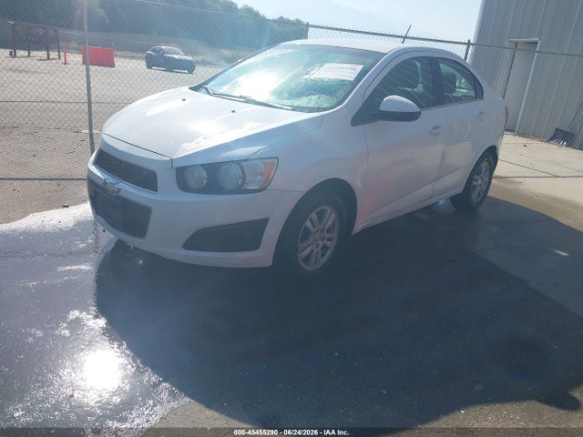 Chevrolet Sonic Lt Auto 2014 1G1JC5SG6E4112121 Image 2