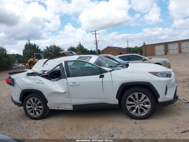 45455308 :رقم المزاد ، 2T3C1RFV1LC068584 vin ، 2020 Toyota Rav4 Xle Premium مزاد بيع