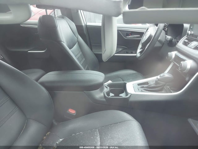 45455308 :رقم المزاد ، 2T3C1RFV1LC068584 vin ، 2020 Toyota Rav4 Xle Premium مزاد بيع