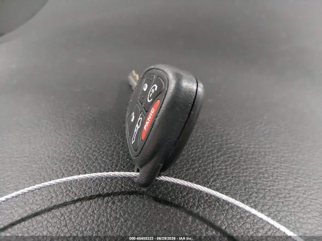 45455322 :رقم المزاد ، 1C3CCBBB9DN585883 vin ، 2013 Chrysler 200 Touring مزاد بيع