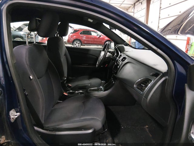 45455322 :رقم المزاد ، 1C3CCBBB9DN585883 vin ، 2013 Chrysler 200 Touring مزاد بيع