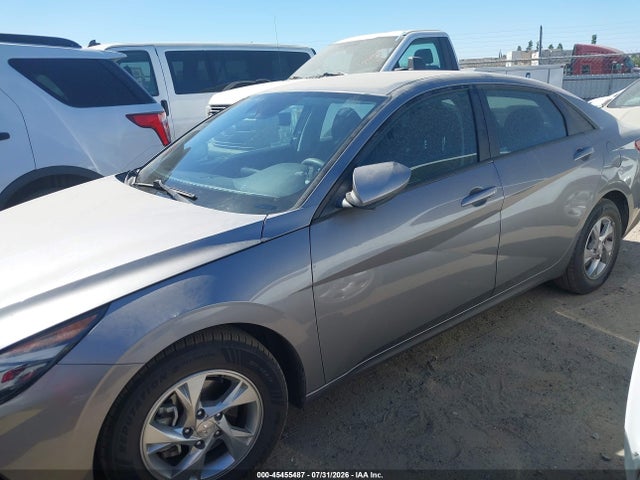 KMHLL4AG4PU539467 Hyundai ELANTRA SE