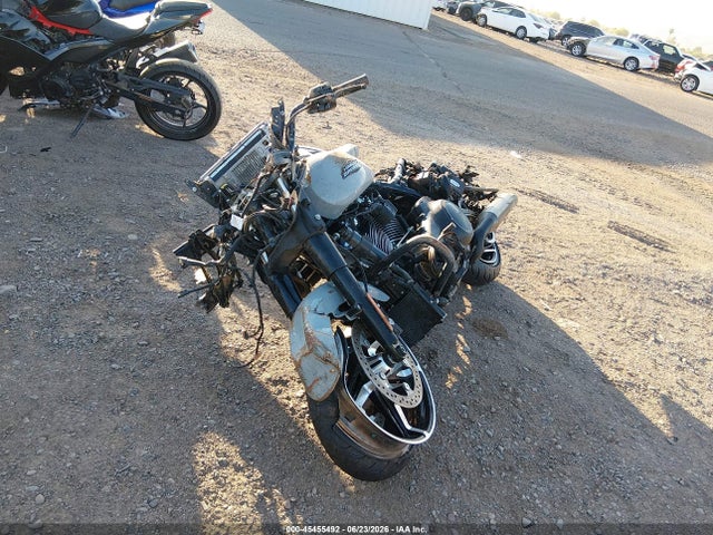 Harley-Davidson FLHX 2024 1HD1KB71XRB663066 Image 18