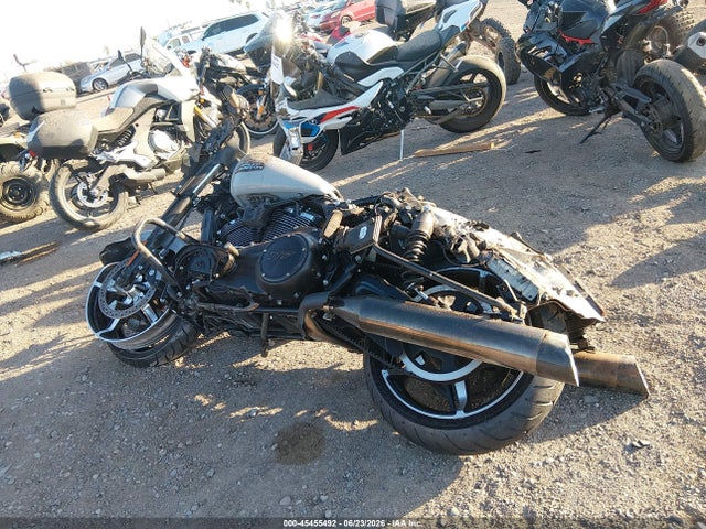 Harley-Davidson FLHX 2024 1HD1KB71XRB663066 Image 3