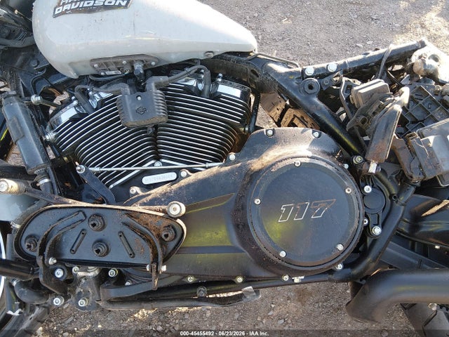 Harley-Davidson FLHX 2024 1HD1KB71XRB663066 Image 9