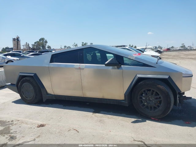 Tesla Cybertruck All-wheel Drive 2024 7G2CEHED7RA032512 Image 14