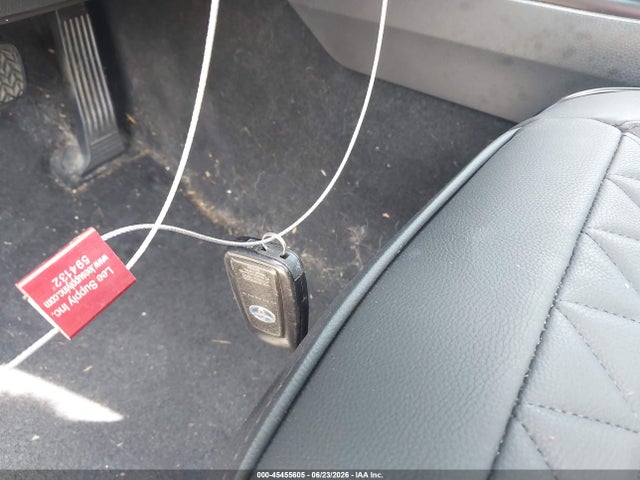 4T1B21HK3KU011502 Toyota Camry Hybrid Xle