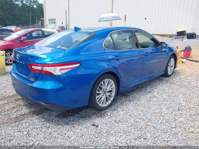 4T1B21HK3KU011502 Toyota Camry Hybrid Xle
