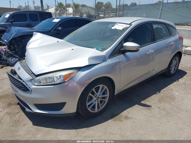 1FADP3K25FL281979 Ford FOCUS SE