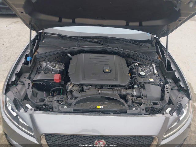 Jaguar F-pace 20d Premium 2017 SADCJ2BN2HA095637 Image 10