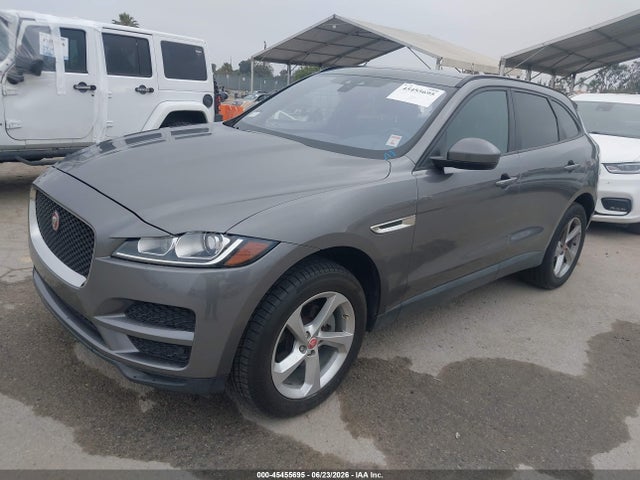 Jaguar F-pace 20d Premium 2017 SADCJ2BN2HA095637 Image 2