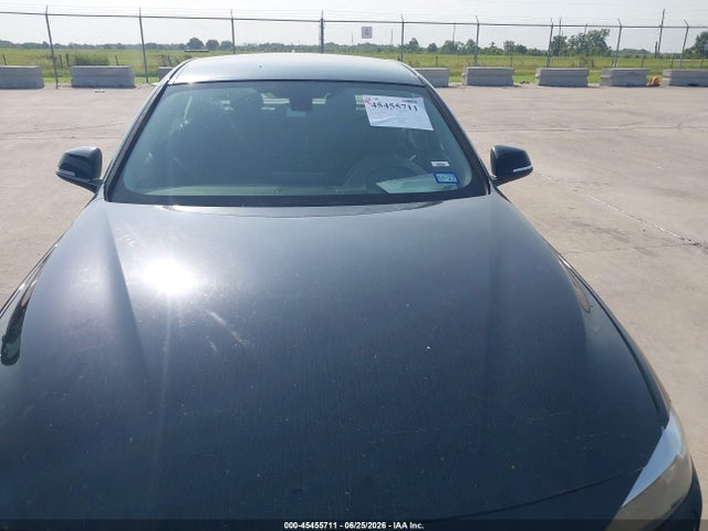 BMW 320i 2017 WBA8A9C31HK864661 Image 6