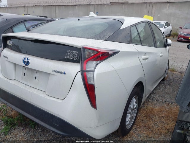 Toyota Prius Two 2016 JTDKBRFU4G3021041 Image 4