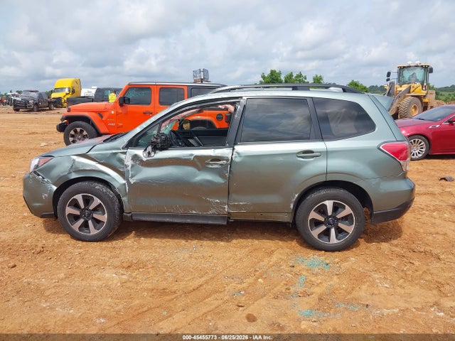 Продажа на аукционе авто 2017 Subaru Forester 2.5i Premium, vin: JF2SJAGC2HH579082, номер лота: 45455773
