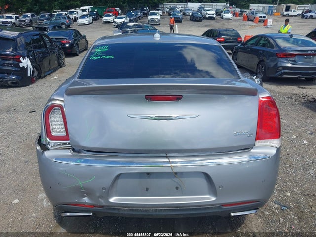 Продаж на аукціоні авто 2015 Chrysler 300c, vin: 2C3CCAET3FH736226, номер лоту: 45455807