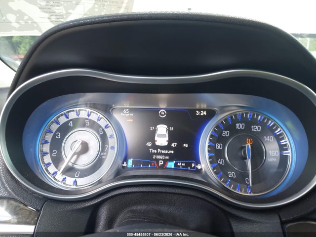 Продаж на аукціоні авто 2015 Chrysler 300c, vin: 2C3CCAET3FH736226, номер лоту: 45455807