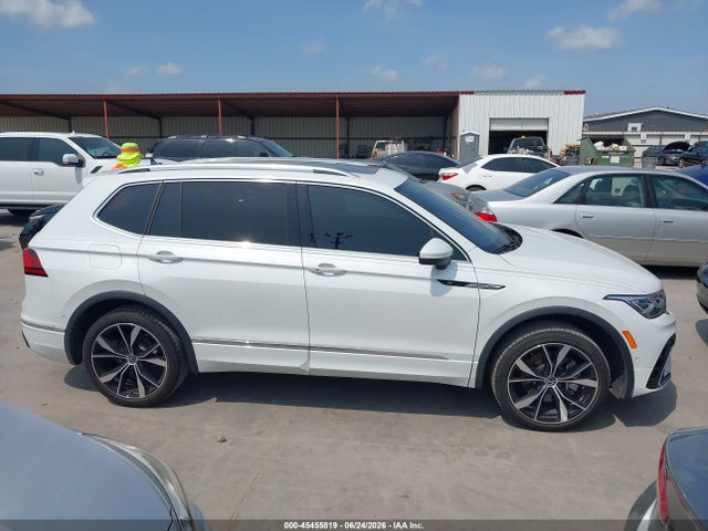 2023 Volkswagen Tiguan 2.0t Sel R-line მანქანა იყიდება აუქციონზე, vin: 3VV4B7AX3PM050674, აუქციონის ნომერი: 45455819