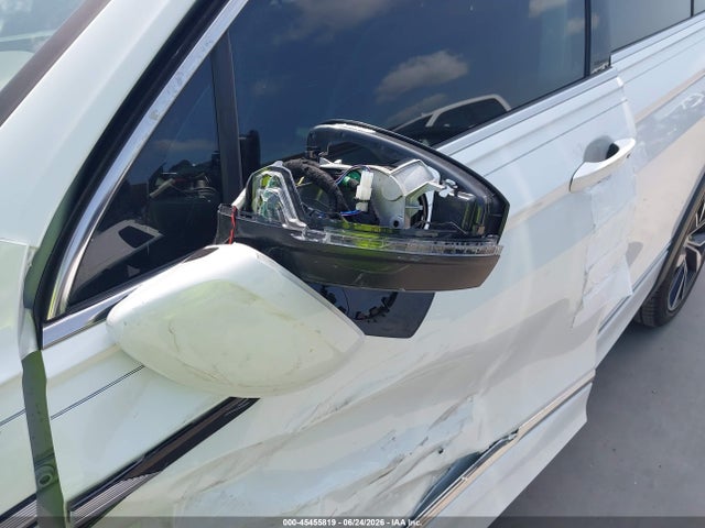 2023 Volkswagen Tiguan 2.0t Sel R-line მანქანა იყიდება აუქციონზე, vin: 3VV4B7AX3PM050674, აუქციონის ნომერი: 45455819