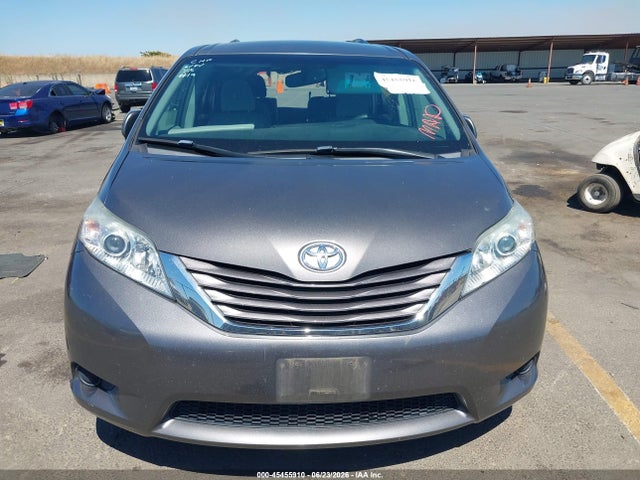 5TDKK3DC4GS764711 Toyota Sienna Le 8 Passenger