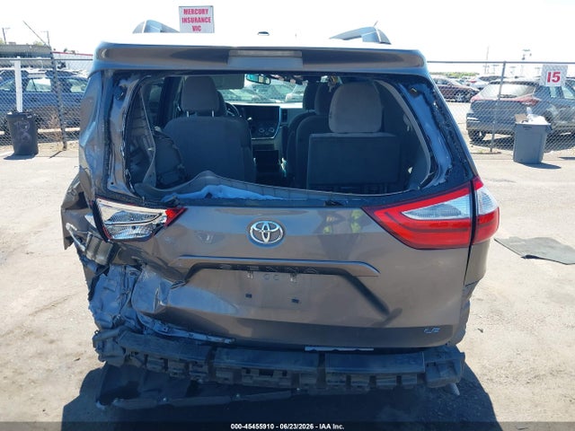 5TDKK3DC4GS764711 Toyota Sienna Le 8 Passenger