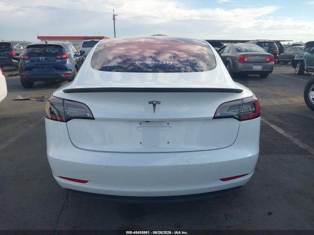 Tesla Model 3 Long Range/mid Range 2018 5YJ3E1EA1JF019701 Image 16