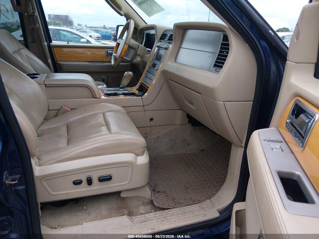 2010 Lincoln Navigator L მანქანა იყიდება აუქციონზე, vin: 5LMJJ3J5XAEJ07132, აუქციონის ნომერი: 45456000