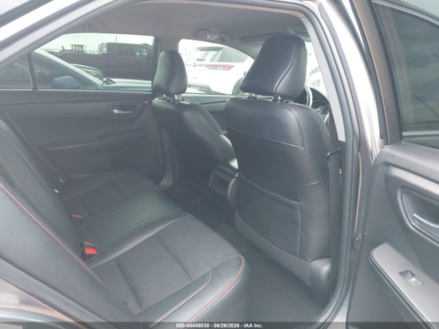 45456030 :رقم المزاد ، 4T1BF1FK8GU255807 vin ، 2016 Toyota Camry Se مزاد بيع