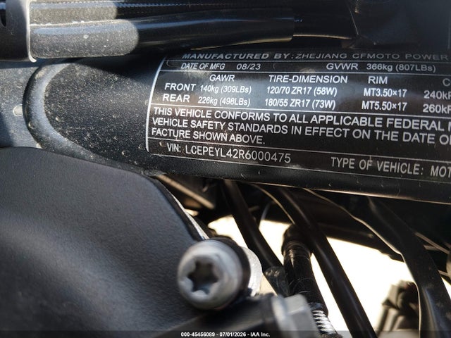 45456089 :رقم المزاد ، LCEPEYL42R6000475 vin ، 2024 Cf Moto 800nk مزاد بيع