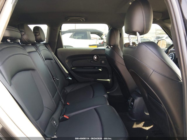 45456114 :رقم المزاد ، WMWLN5C50H2E32591 vin ، 2017 Mini Clubman Cooper مزاد بيع