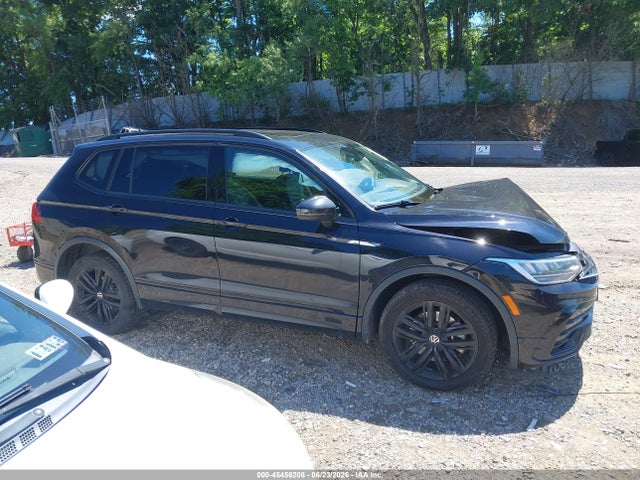 Продаж на аукціоні авто 2022 Volkswagen Tiguan 2.0t Se R-line Black, vin: 3VV8B7AX6NM021765, номер лоту: 45456208