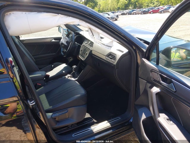 Продаж на аукціоні авто 2022 Volkswagen Tiguan 2.0t Se R-line Black, vin: 3VV8B7AX6NM021765, номер лоту: 45456208