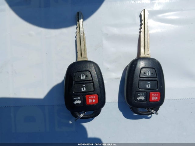 2T1BURHE2EC190589 Toyota COROLLA LE