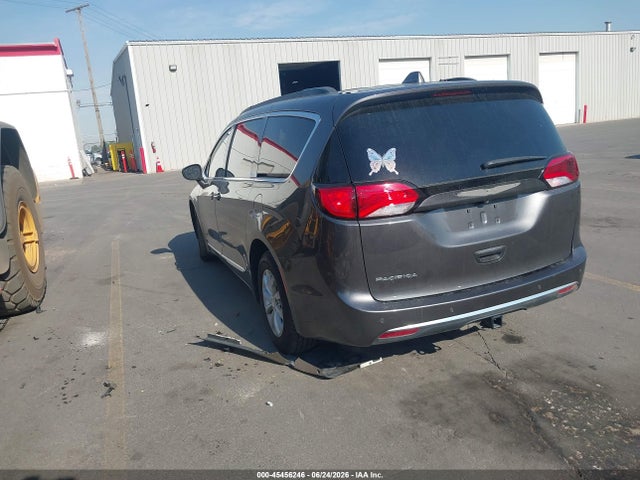 Chrysler Pacifica Touring-l 2017 2C4RC1BG6HR551338 Image 3