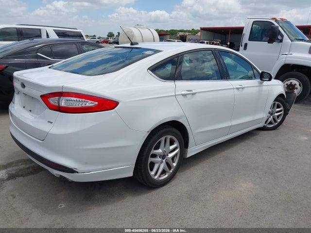 1FA6P0H71F5107633 Ford FUSION SE