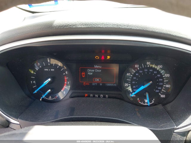 1FA6P0H71F5107633 Ford FUSION SE